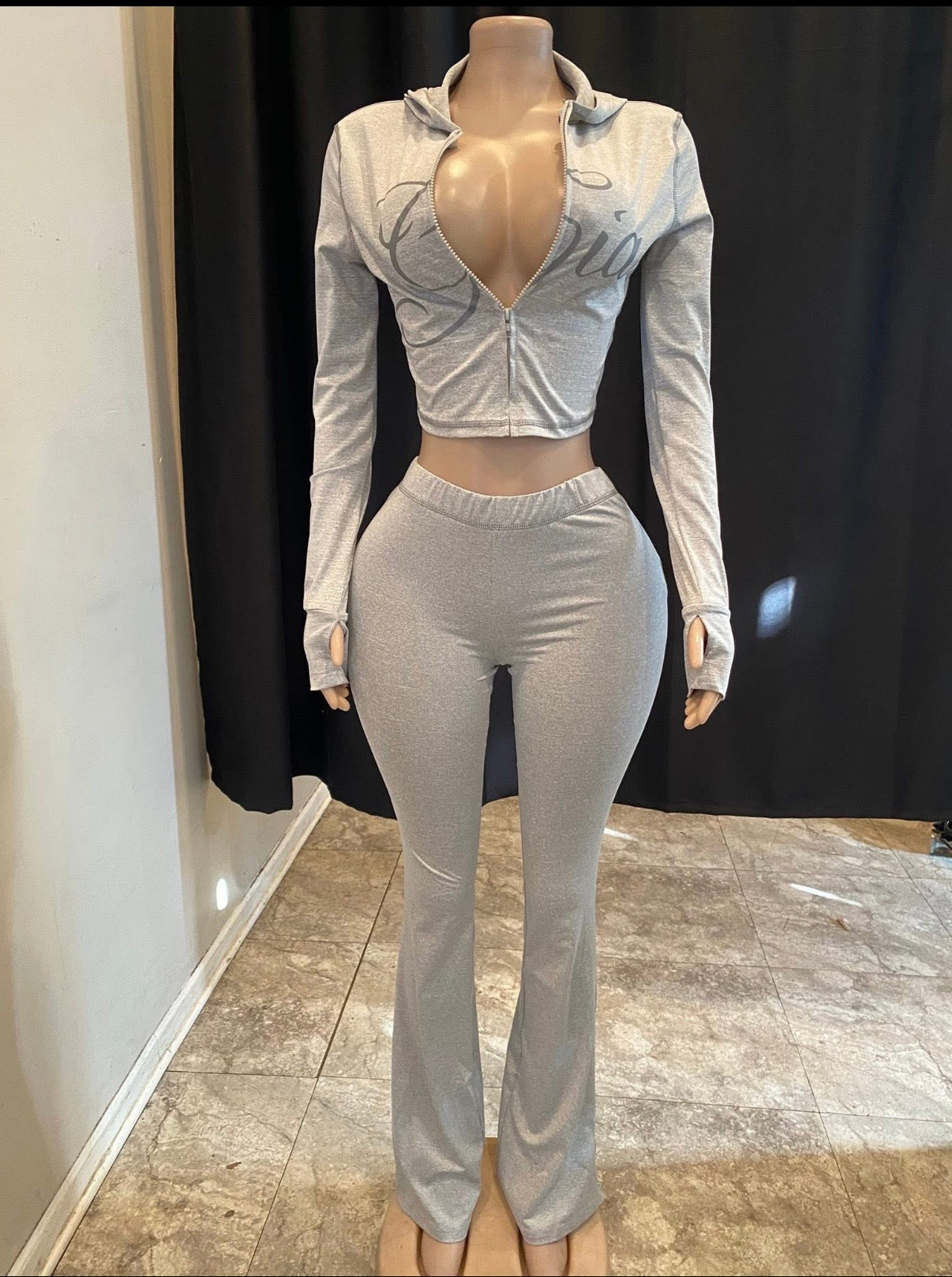 I Am Gia Set Gray