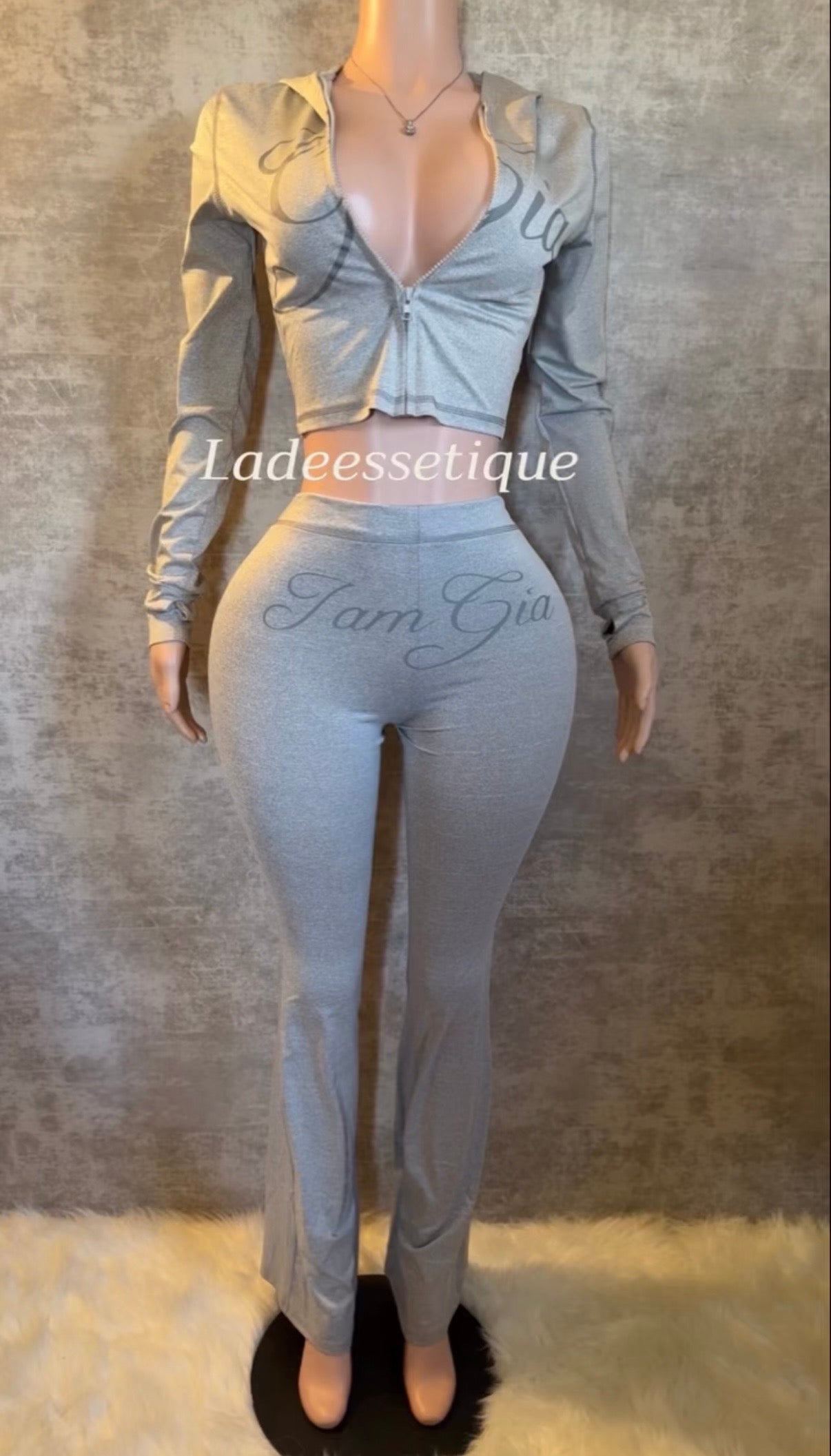 I Am Gia Set Gray